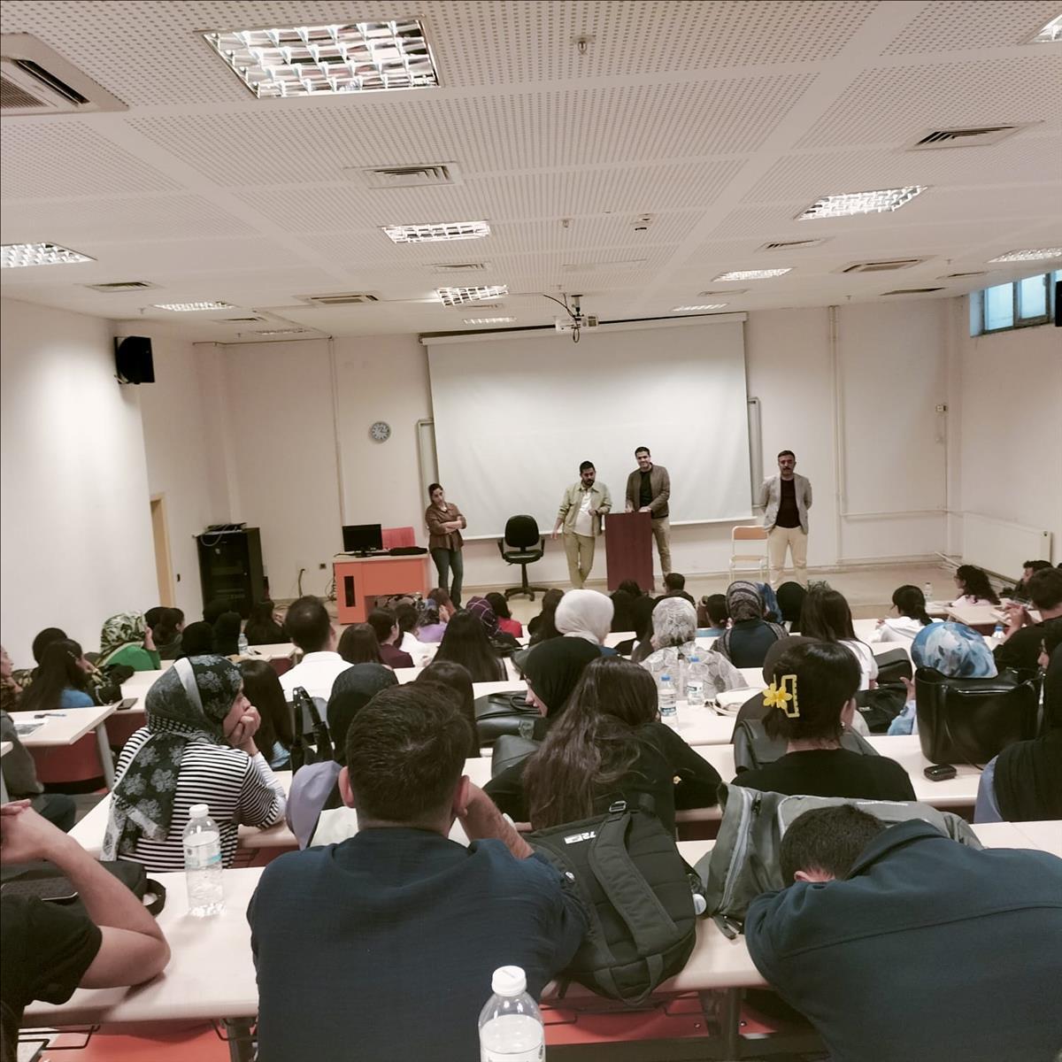 fakultemizde-yonetim-ogrenci-bulusmasi-gerceklestirildi