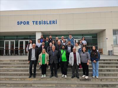 tazelenme-universitesi-ogrencilerinden-kampus-yuruyusu-ve-spor-etkinligi